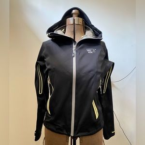 Women’s Mountain Hardwear Trinity Dry-Q waterproof Jacket - small